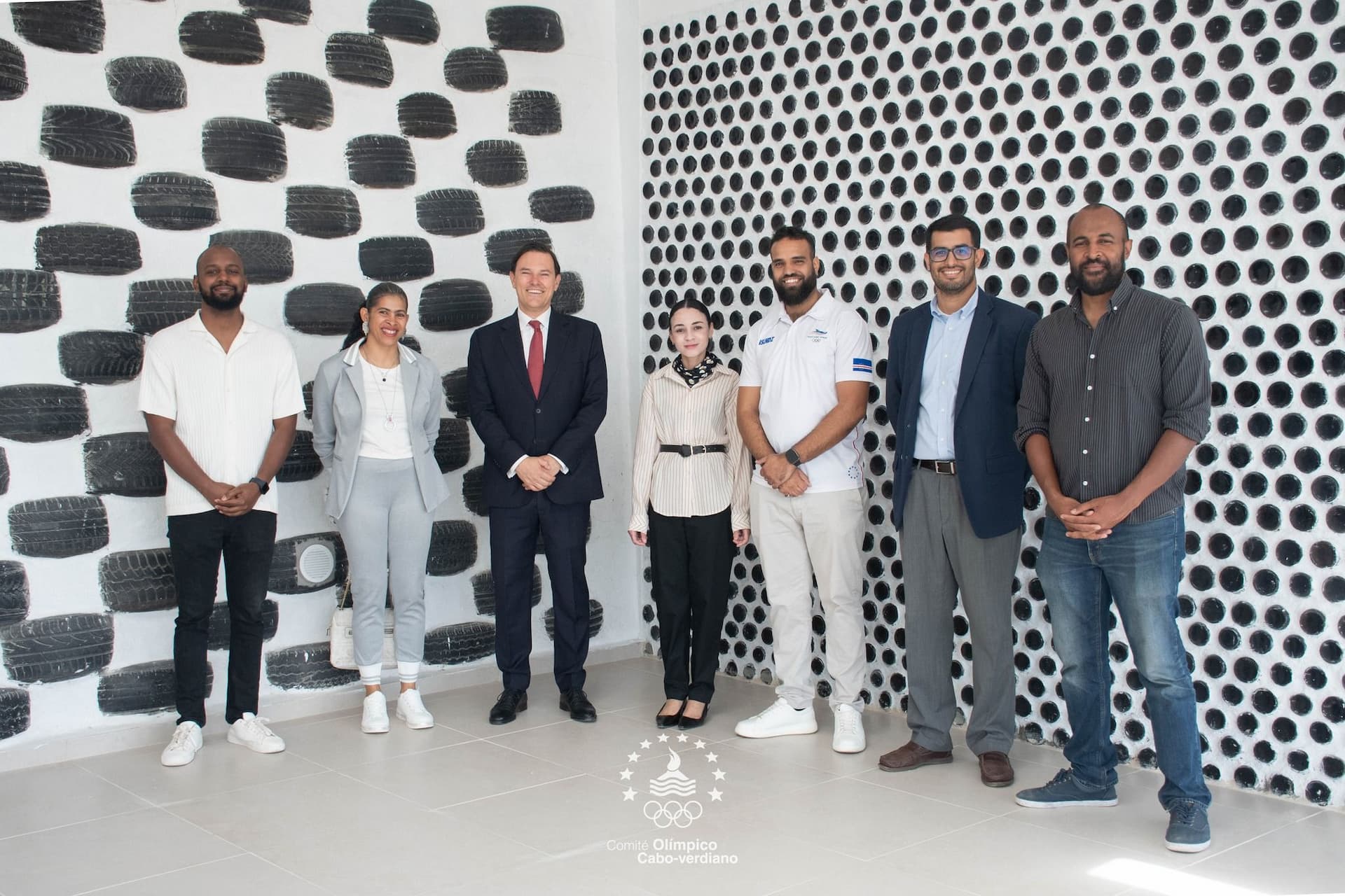 Delegaçao da Cooperaçao Luxemburguesa visita futuras instalações do COC