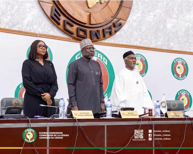  Presidente da Comissão da CEDEAO,  Omar Alieu TOURAY, garante que  a CEDEAO continua empenhada em fazer avançar a agenda de integração e desenvolvimento da África Ocidental. 